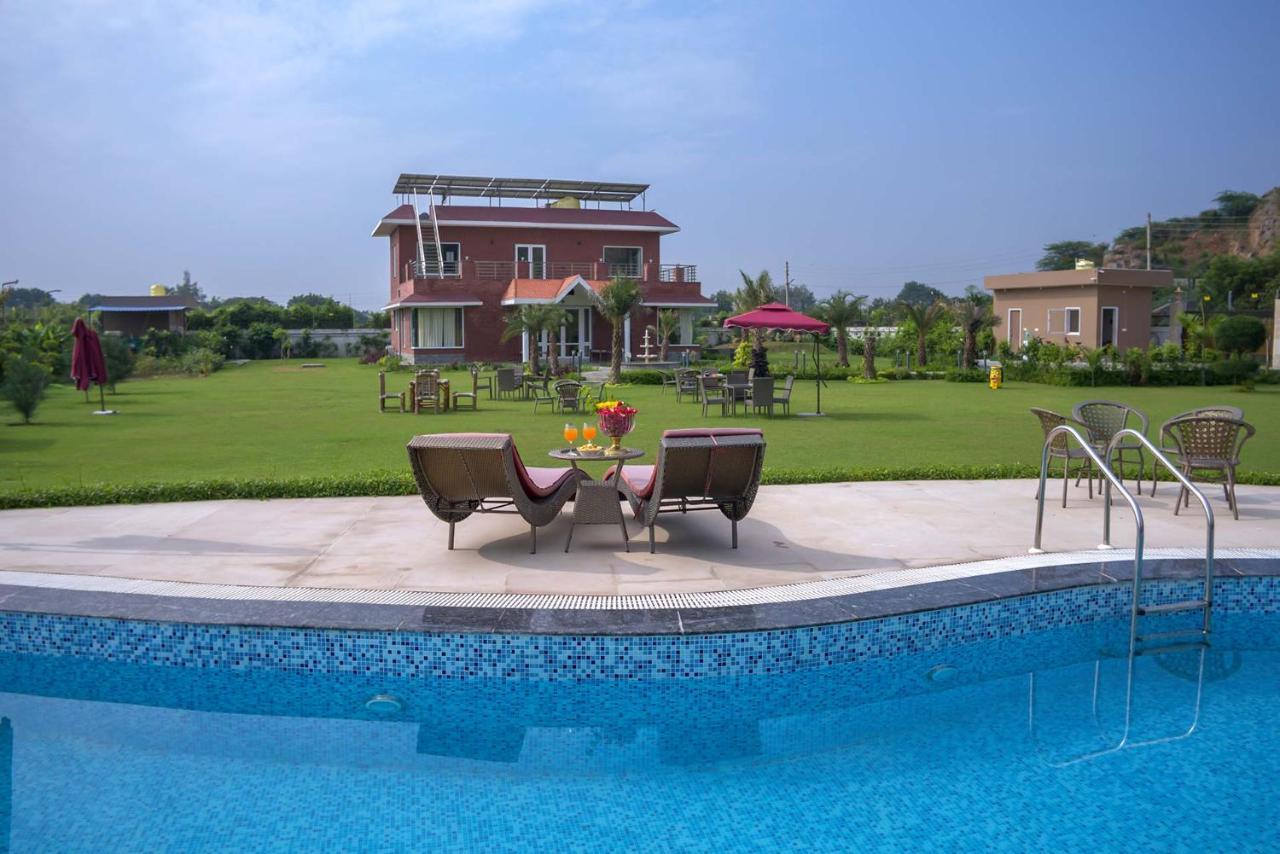 Stayvista At Hillside Paradise Dhauj Exterior foto