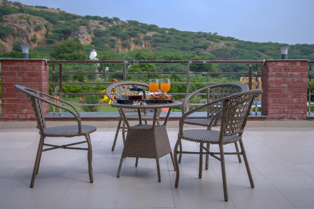 Stayvista At Hillside Paradise Dhauj Exterior foto
